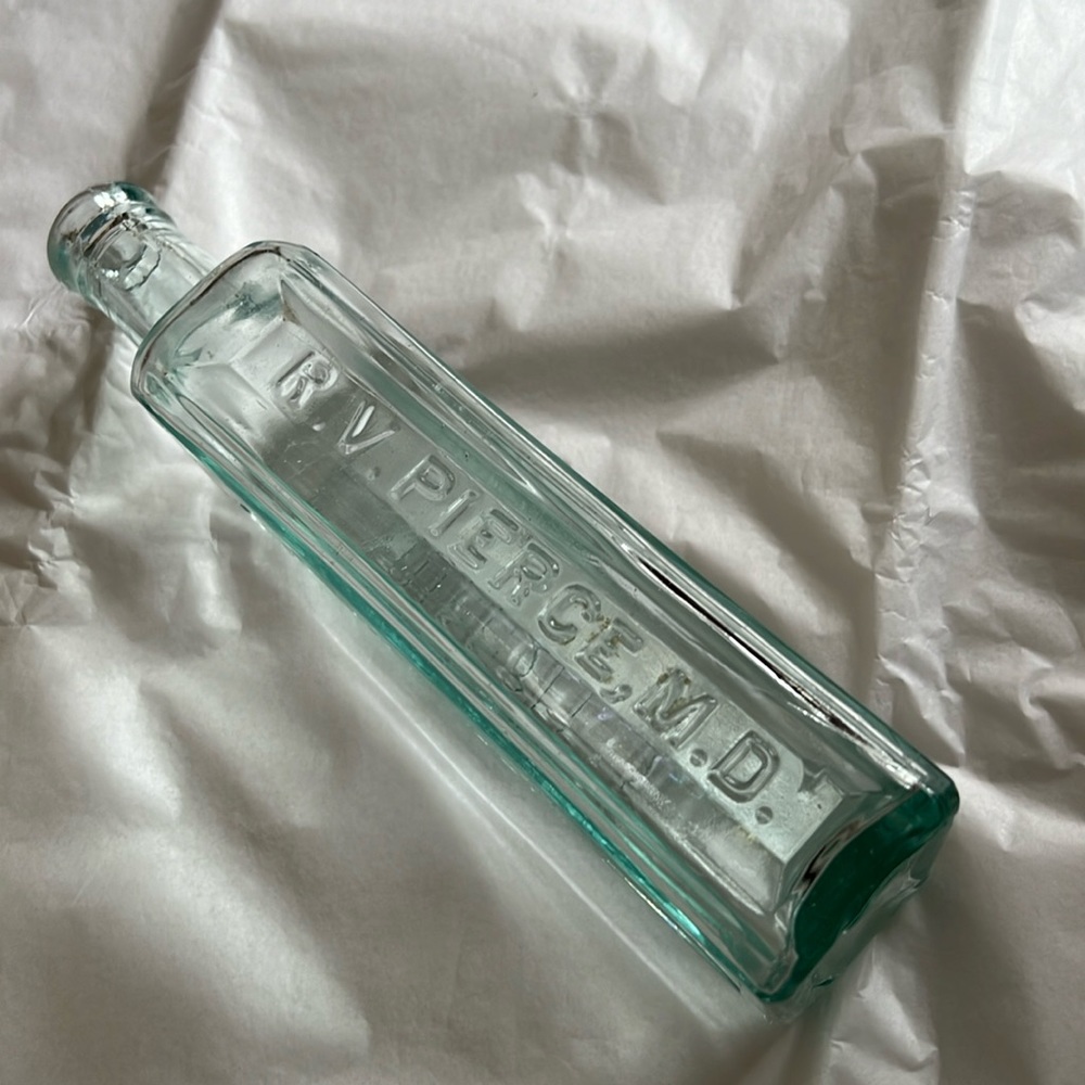 Vintage Bottle- RV Pierce MD- Buffalo NY Medicine Bottle